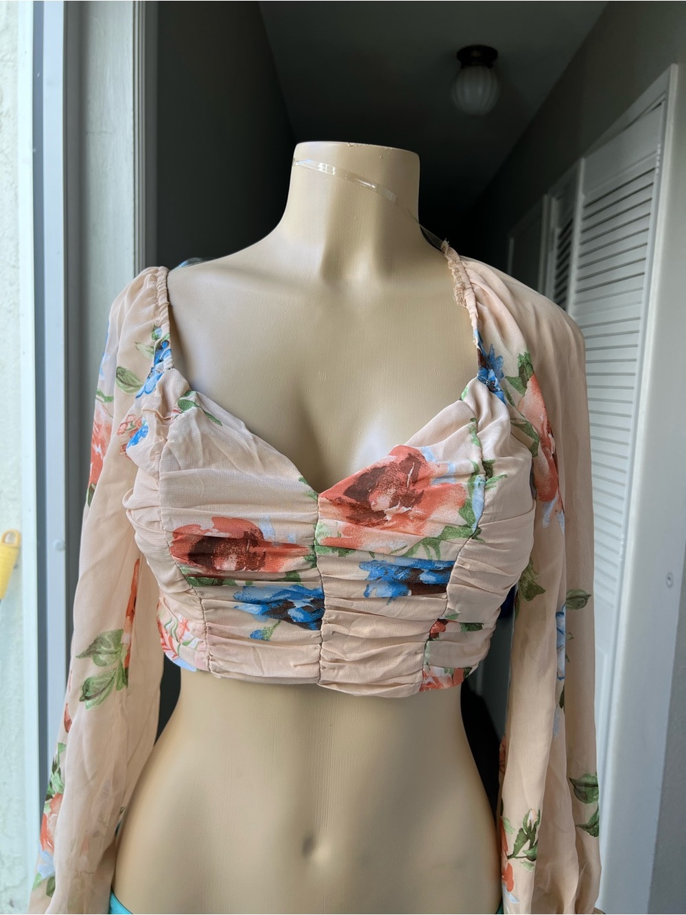 privy Peach Floral Ruched Long-Sleeve Sweetheart Crop Top